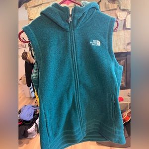 Women’s north face vest